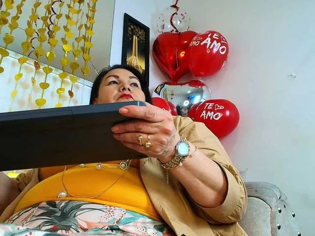 EllenaBoobs on BongaCams