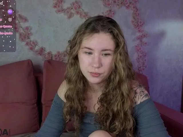 Elsiee-Cuttiess on BongaCams