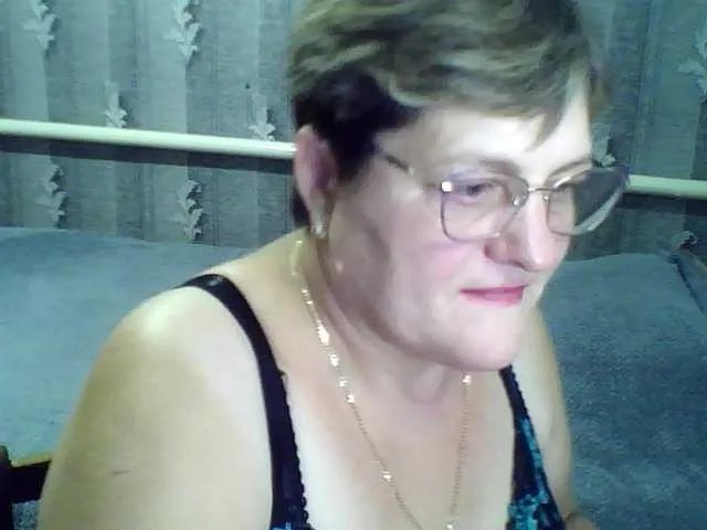 ElzaJewel on BongaCams