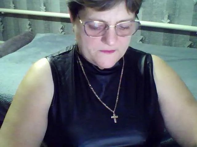 ElzaJewel on BongaCams