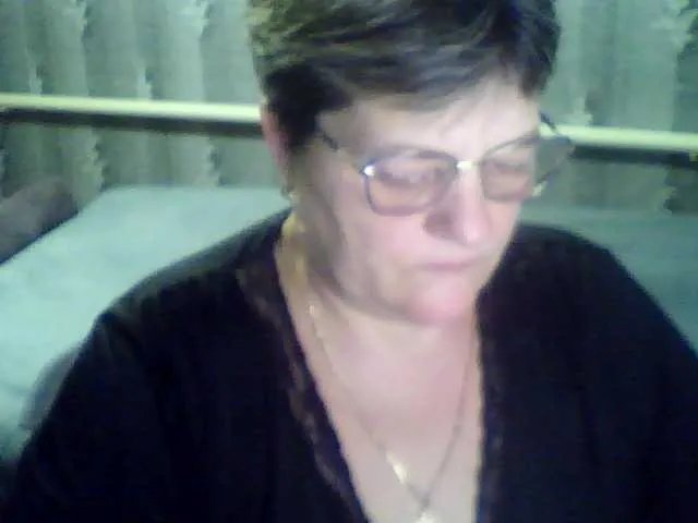 ElzaJewel on BongaCams