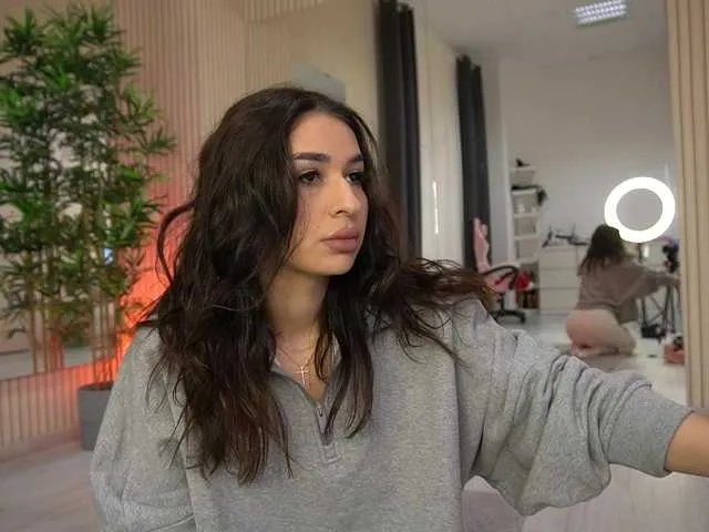 EmmaBlanco on BongaCams