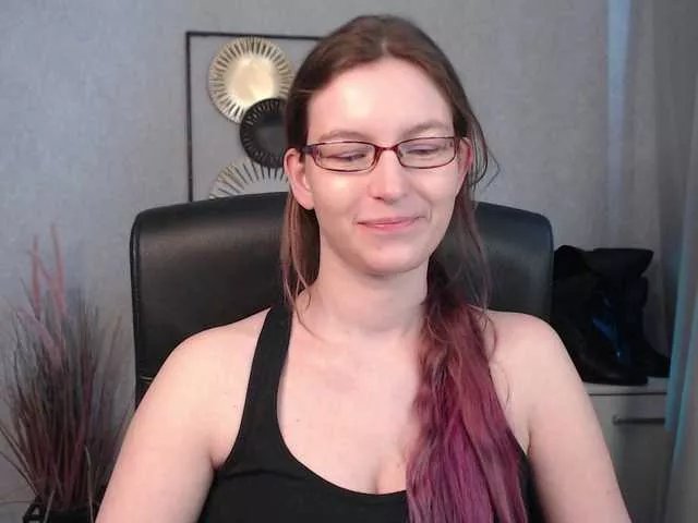 EmmaHeart on BongaCams