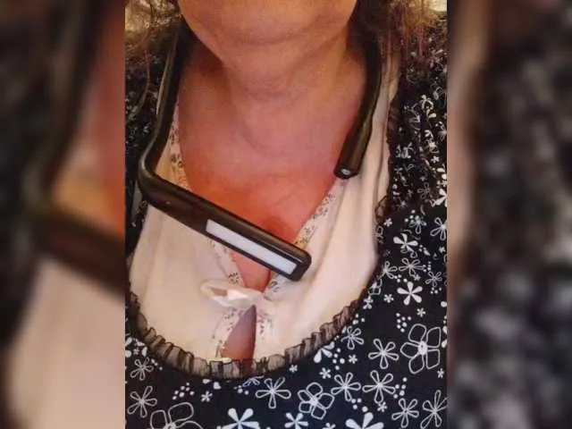 Freechat EmpressLady on BongaCams