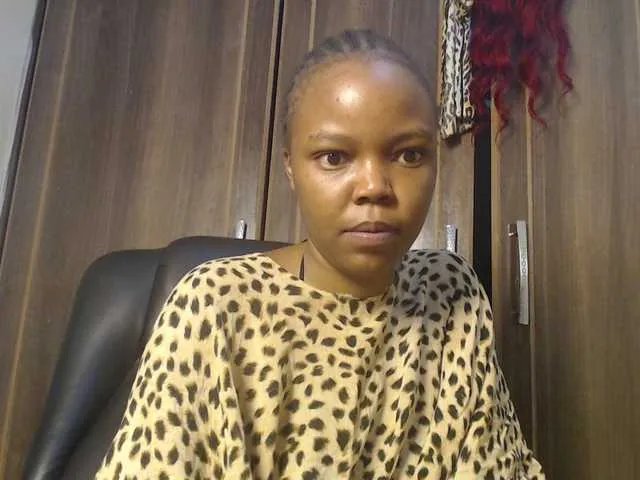 Empressvee25 on BongaCams