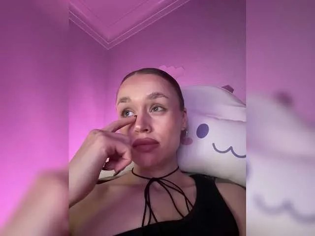 Enchantix on BongaCams