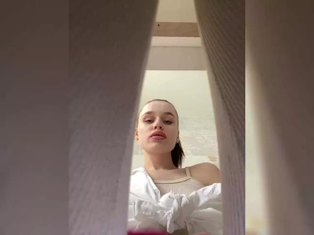 Enchantix on BongaCams