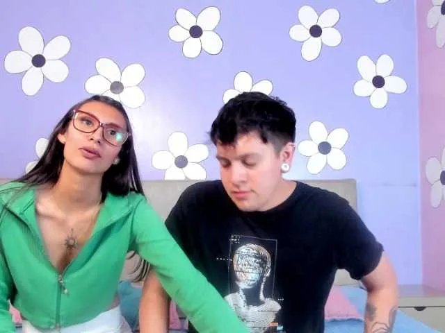 Ethan-N-Abby on BongaCams