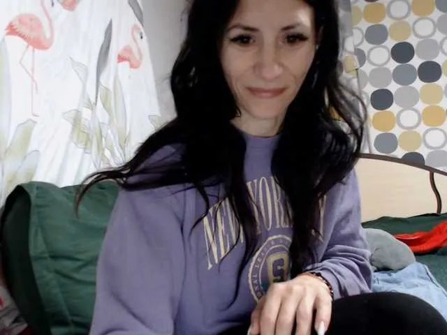 evacrisxxxx on BongaCams