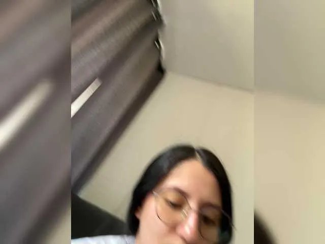 EvanShell1 on BongaCams