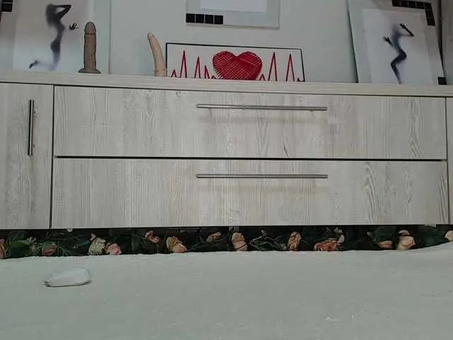 famouswomen on BongaCams