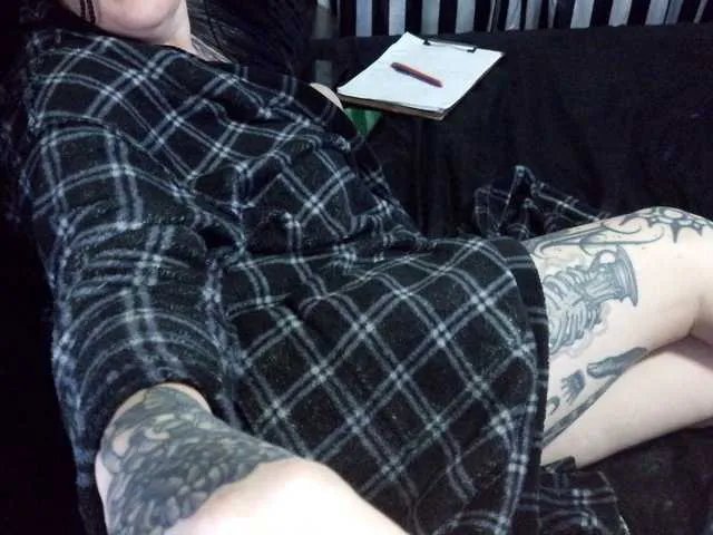 fetishslut4u — Msg me on Xbettycrockerx for free stuff! No limit fetish freak, roleplay all day, slutty California teacher...cum spoil me and use my tight holes. Ask about my secret menufetish cloud> IGbettycrockerxo.xo 0Fbettycrockerxo 1000 tks is only 24 4 models