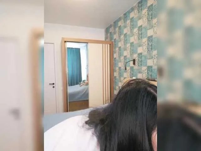 Find-me2 on BongaCams