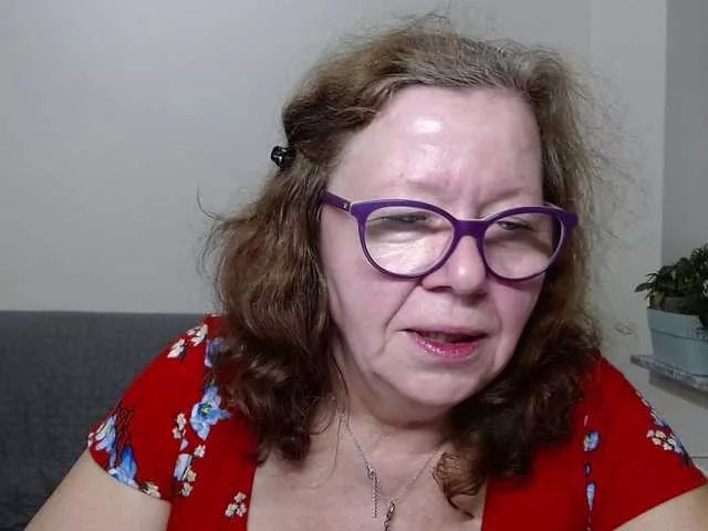 Freechat flirty-adele on BongaCams