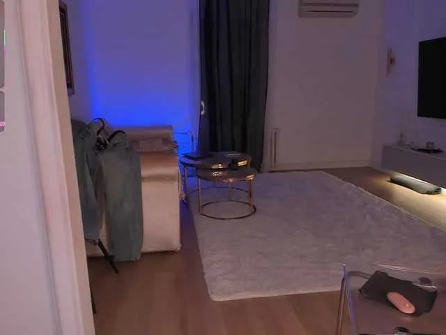 Foxe-Sailey on BongaCams