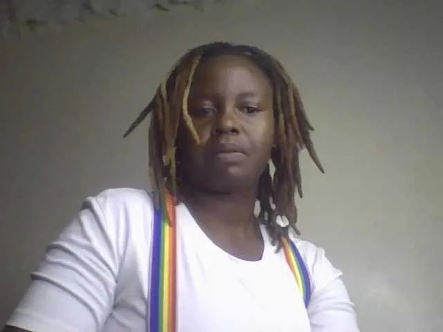 freakcurvy8 on BongaCams