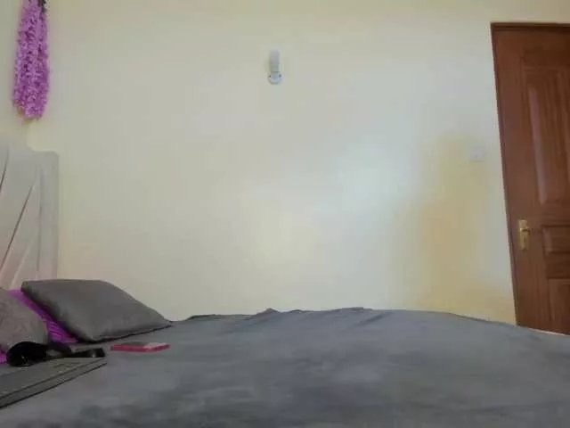 Freaky-Sweetie on BongaCams