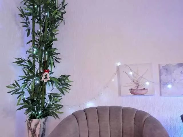 hana-falak on BongaCams