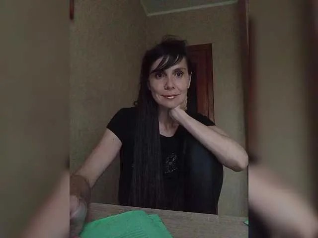 Hellenalonenochka on BongaCams