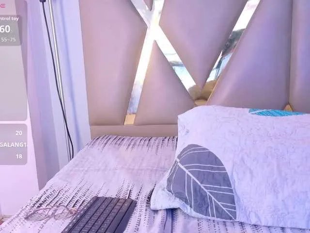 hollyvega on BongaCams