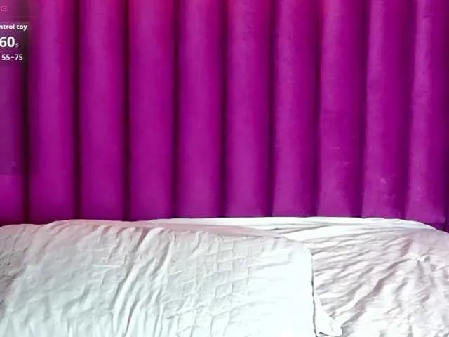 hollyvega on BongaCams