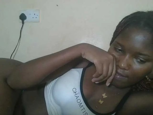 Hornyqueen4 on BongaCams