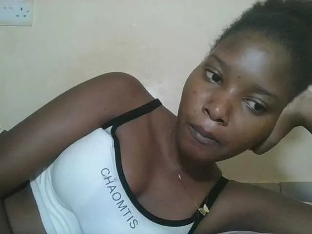 Hornyqueen4 on BongaCams