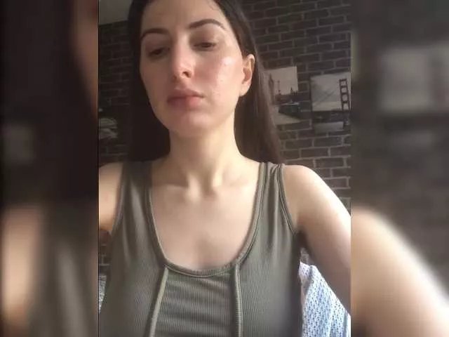 Hot-lina on BongaCams