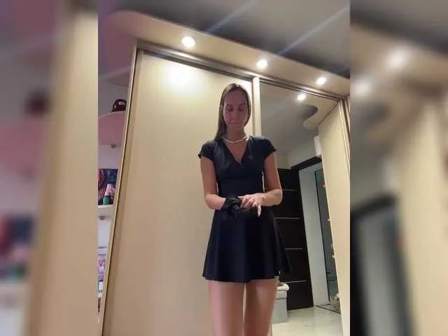 hothoneybabe on BongaCams