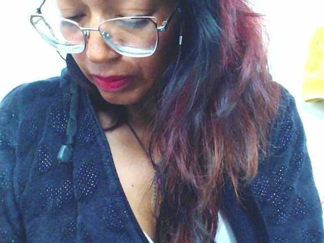 HOTTTSKIN on BongaCams