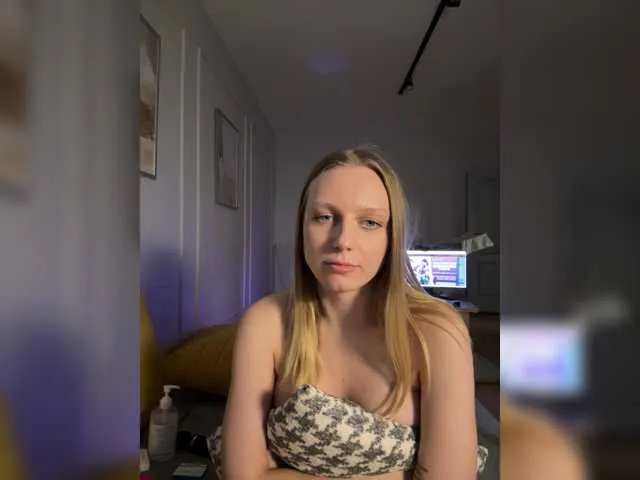 HotWillow on BongaCams