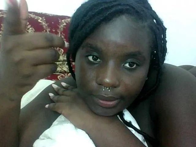 Hotybobbies on BongaCams