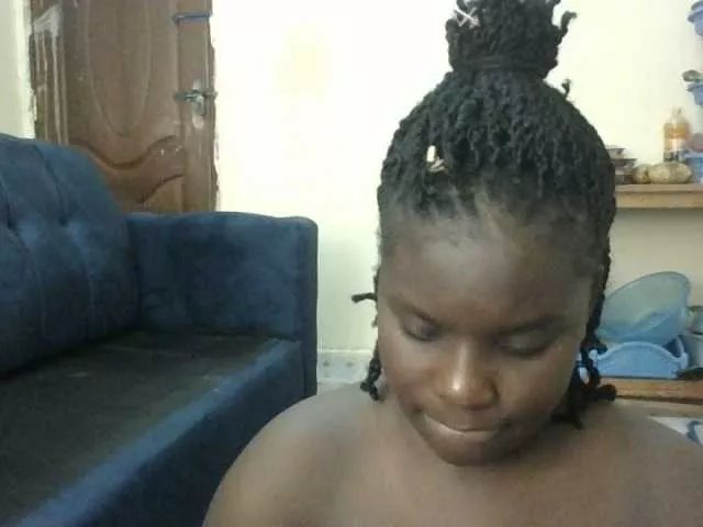 Hotybobbies on BongaCams