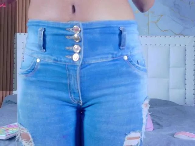 Indiancutiie on BongaCams