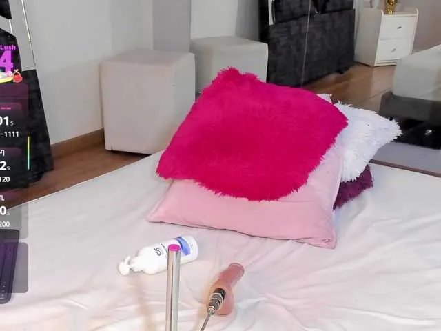 Isa-Jonness on BongaCams