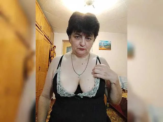 IsXLoves on BongaCams