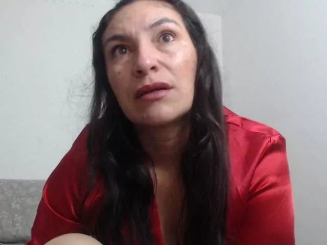 Ivannacrazy1 on BongaCams