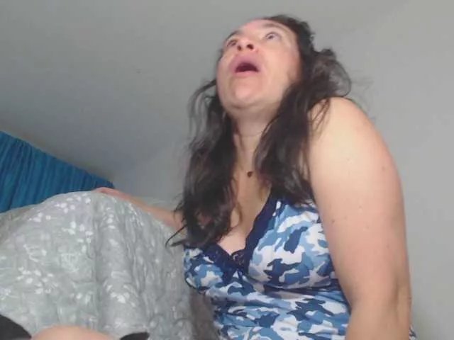 Ivannacrazy1 on BongaCams