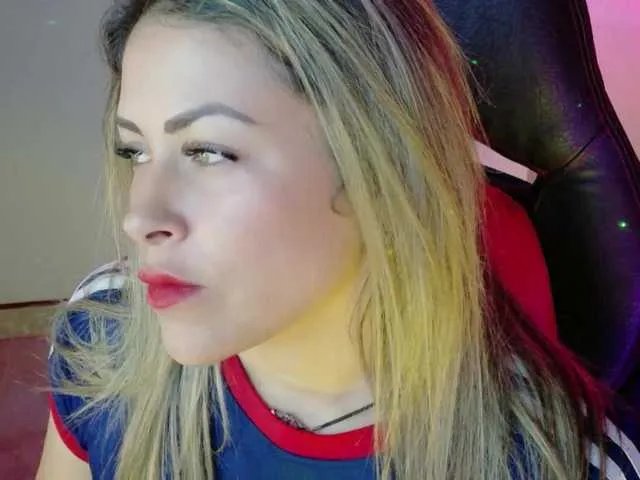 Ivypoison10 on BongaCams