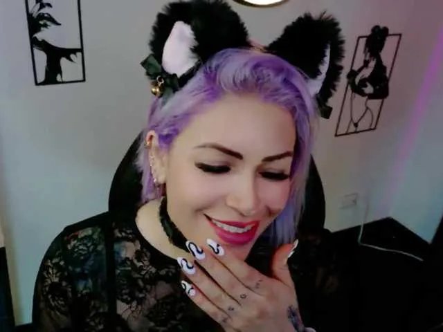 Ivypoison10 — Freechat on BongaCams