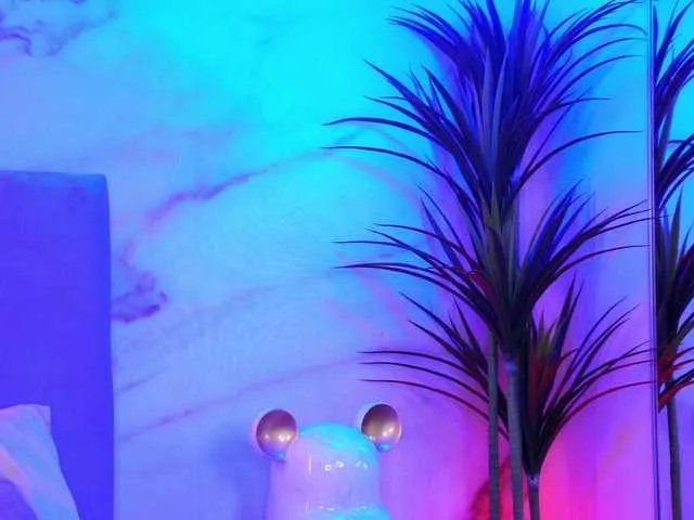 Izabelle02 on BongaCams