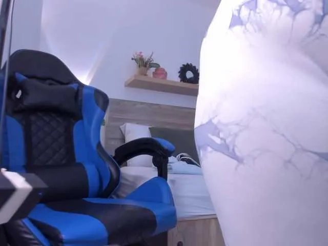 izaro22 on BongaCams