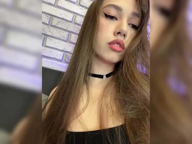 Jade8887 on BongaCams