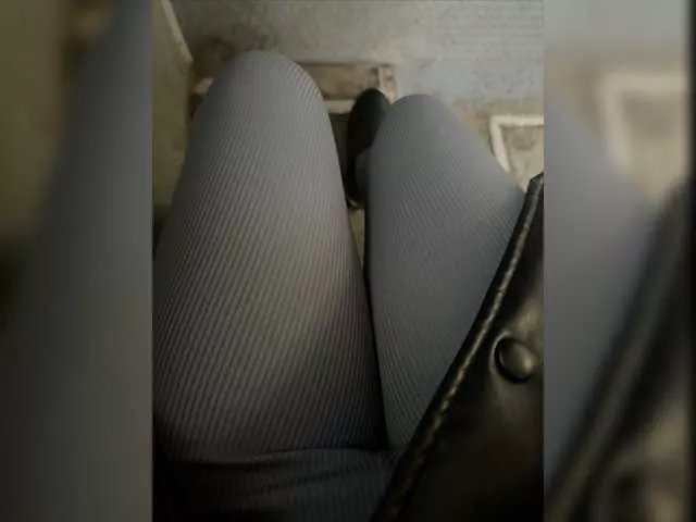 Janchi- on BongaCams