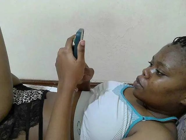 Janiesexy on BongaCams