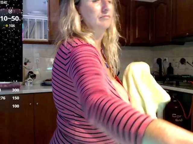 JennaDeluxe on BongaCams