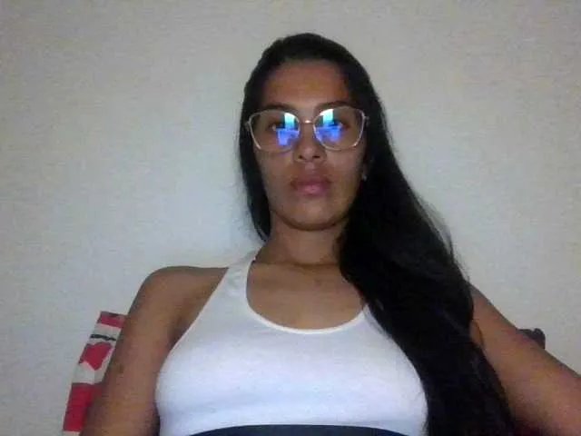 JuanaBrunette on BongaCams
