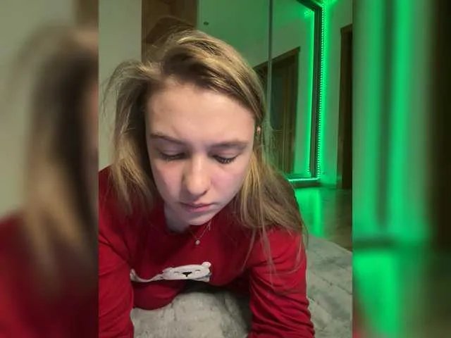 Freechat jucieLussie on BongaCams