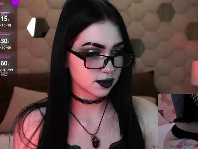 JuicyJess on BongaCams