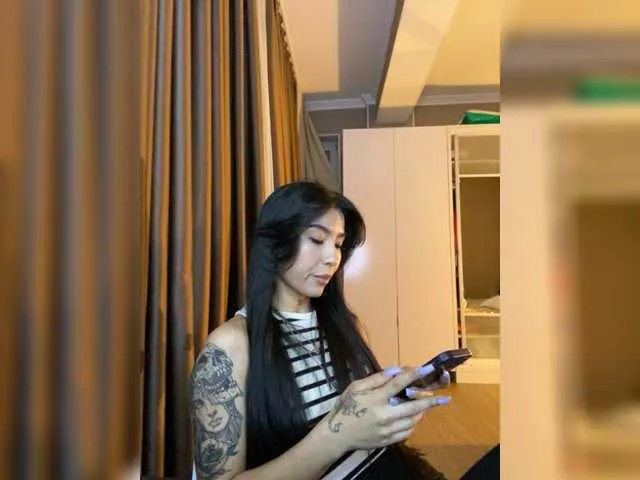 JulieTurner on BongaCams